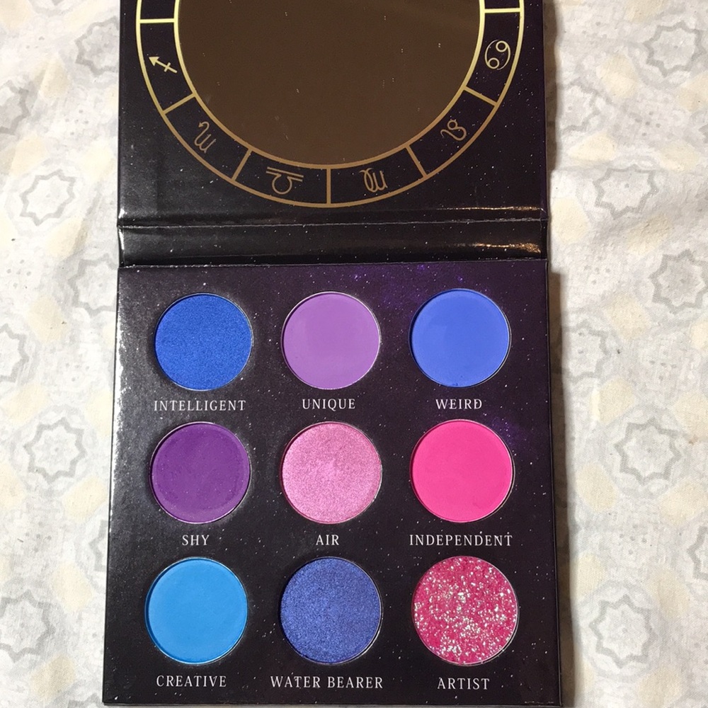 Peachy Queen Cosmetics Aquarius palette
